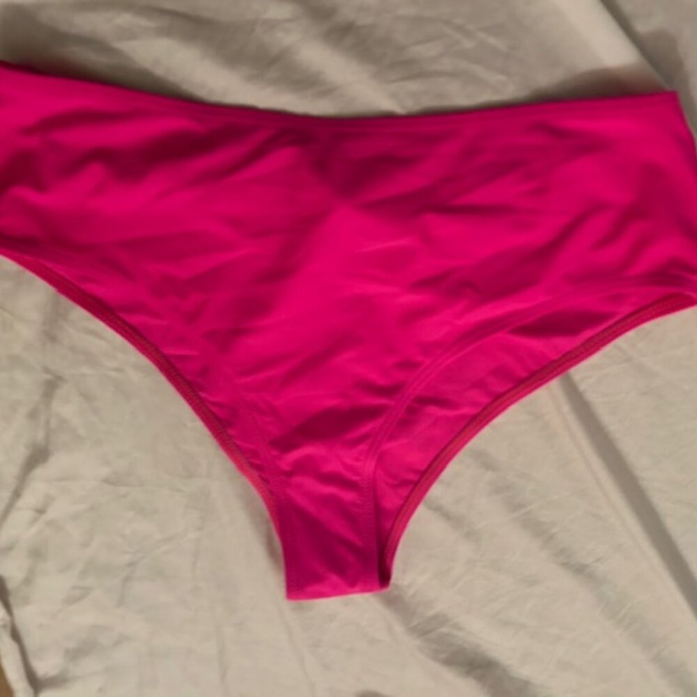 NEW Size medium pink  swim wear suit bottom womens swimming